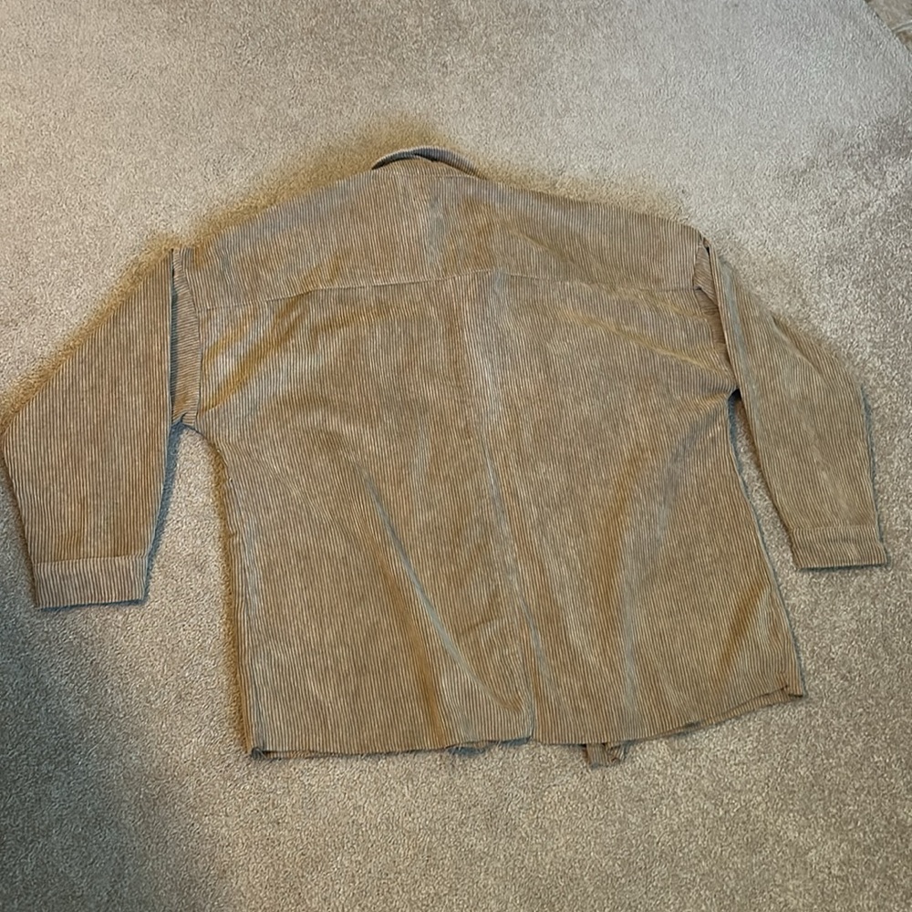 Forever 21 tan corduroy shirt jacket - Picture 3 of 3